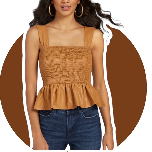 TCEC Tops - 🐆3/$15 NWT TCEC Womens tan Peplum flare out top❤️